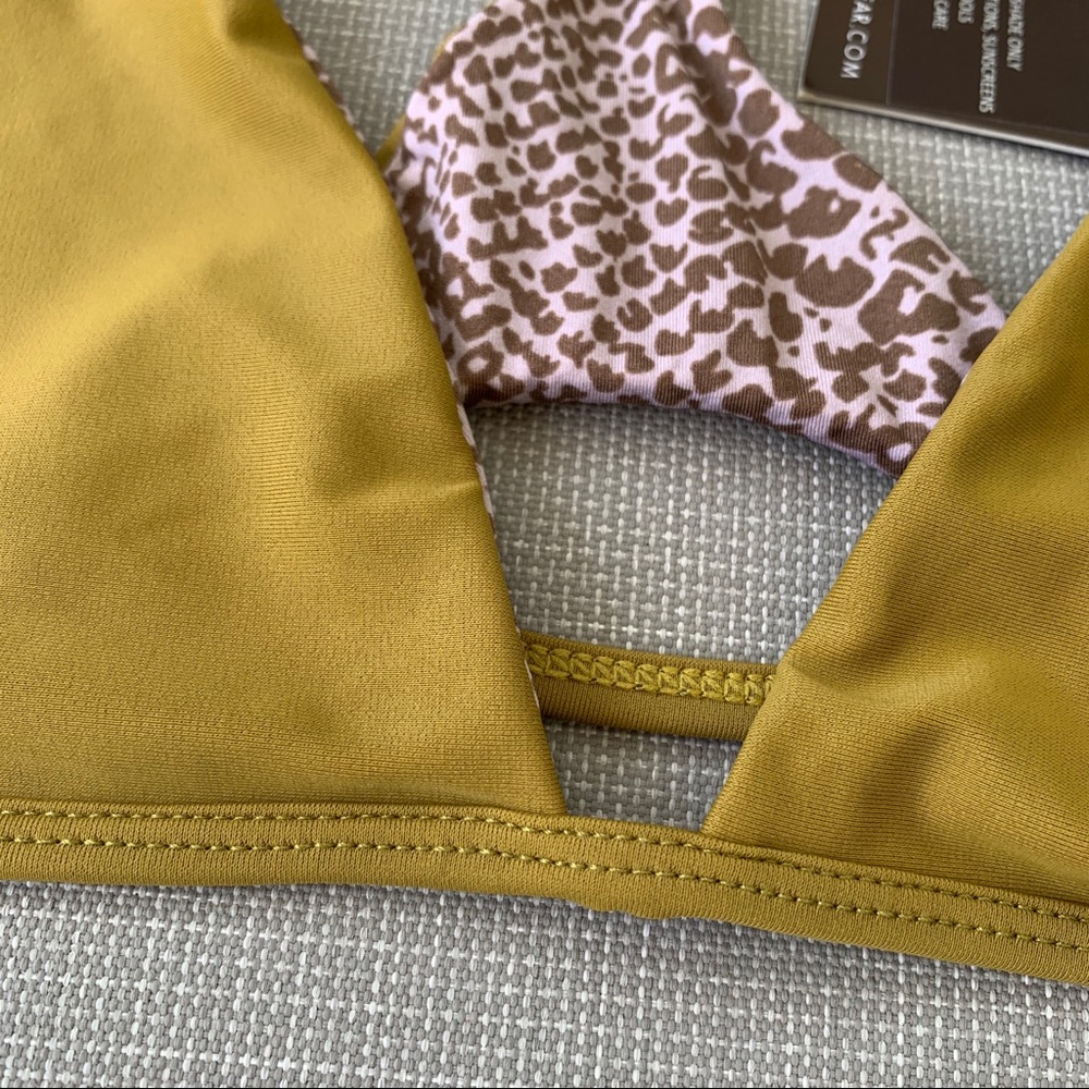 Acacia - Picture 2 of 7